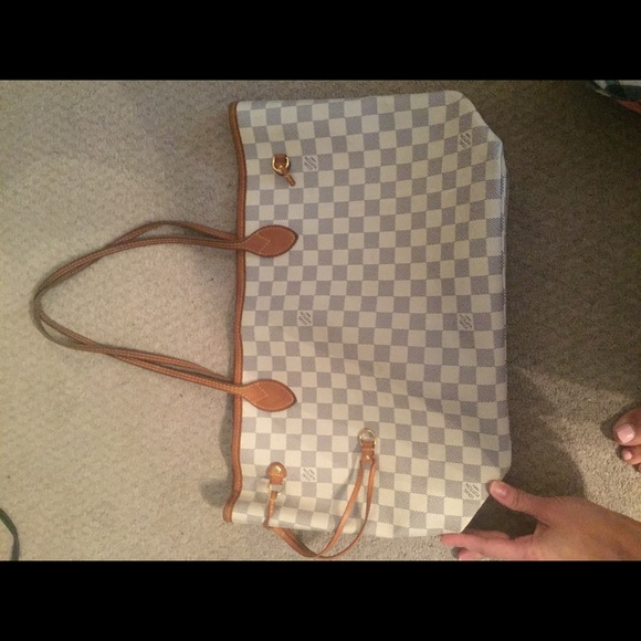 Louis Vuitton large bag - Picture 6 of 6